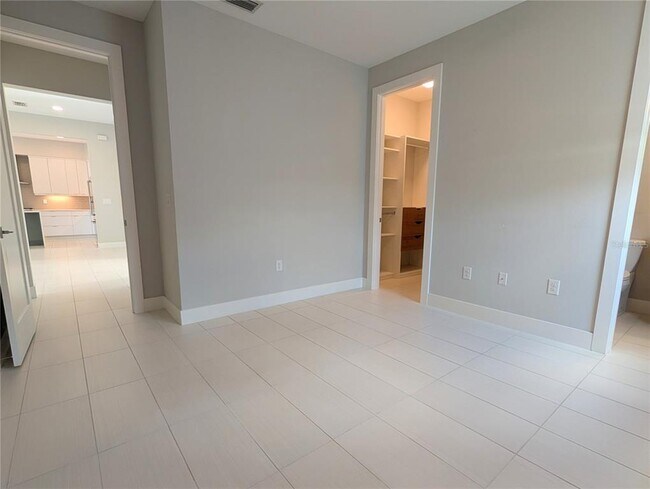 Building Photo - 7744 Sandhill Lake Dr