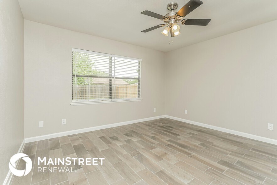 Building Photo - 4209 Driscoll Dr