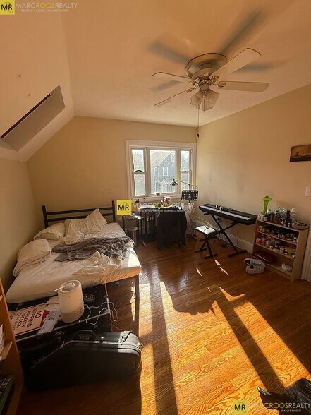 Building Photo - 36 Pratt St