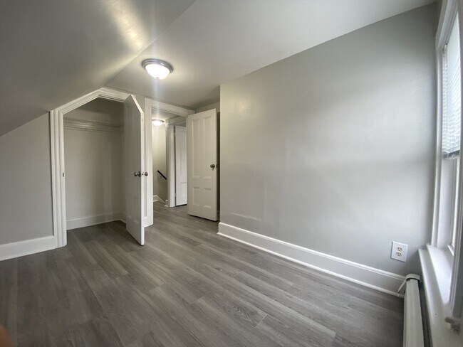 Building Photo - 2 Swetts Ct