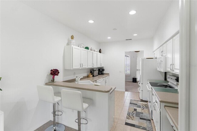 Building Photo - 6989 Prosperity Cir