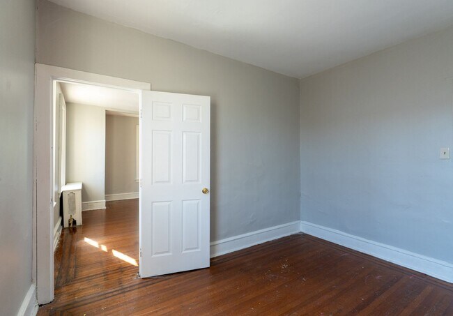 Building Photo - 5800 Spruce St