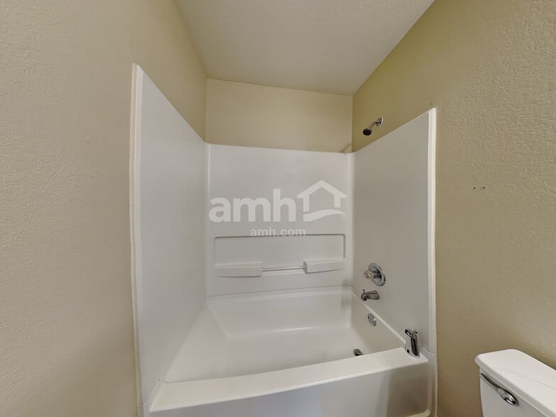 Building Photo - 6733 Doyal Dr