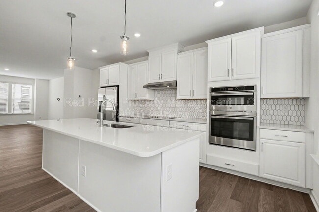 Building Photo - 2007 Hawksworth Ln