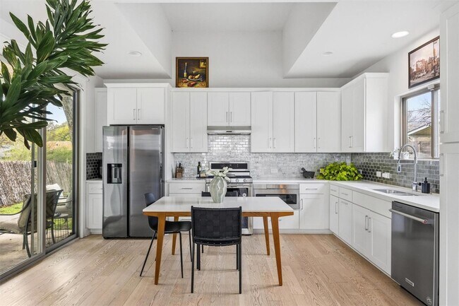 Building Photo - 4502 Banister Ln