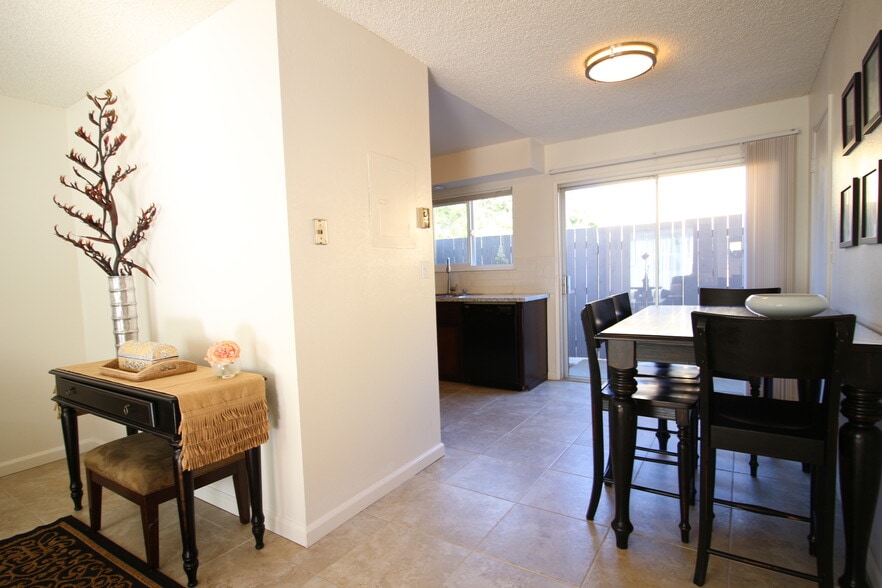 Building Photo - 1326 Galleon Way