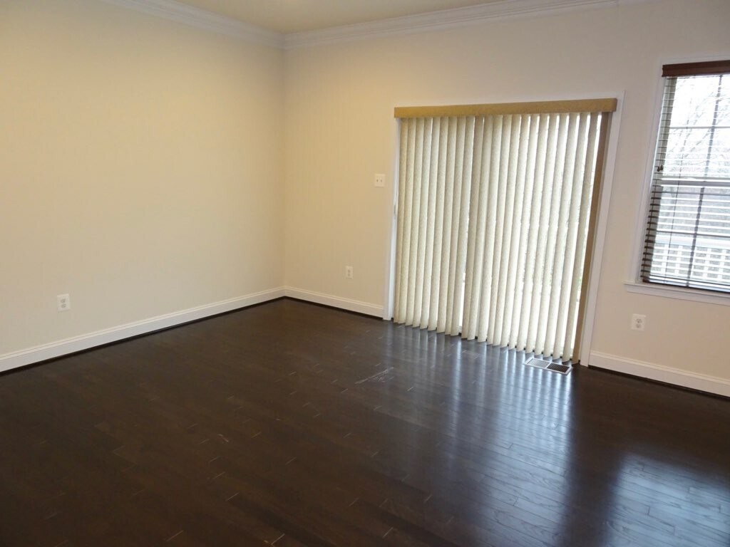 Building Photo - 225 Mill Crossing Ct
