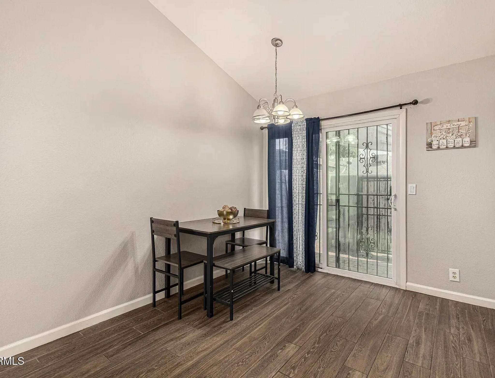 Building Photo - 5960 W Oregon Ave