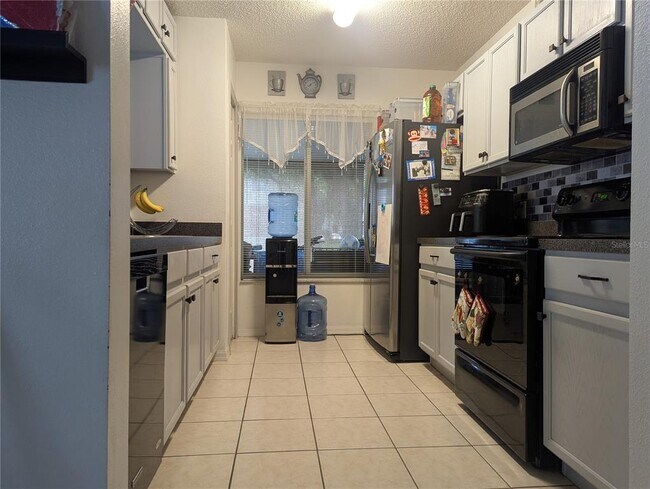 Building Photo - 10740 Keys Gate Dr