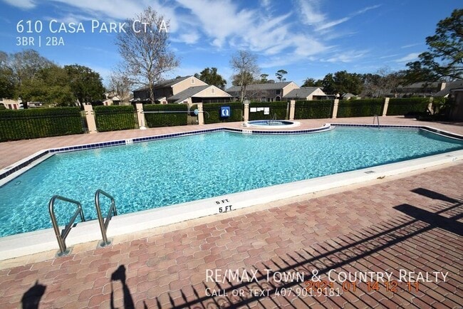 Building Photo - 610 Casa Park N Ct