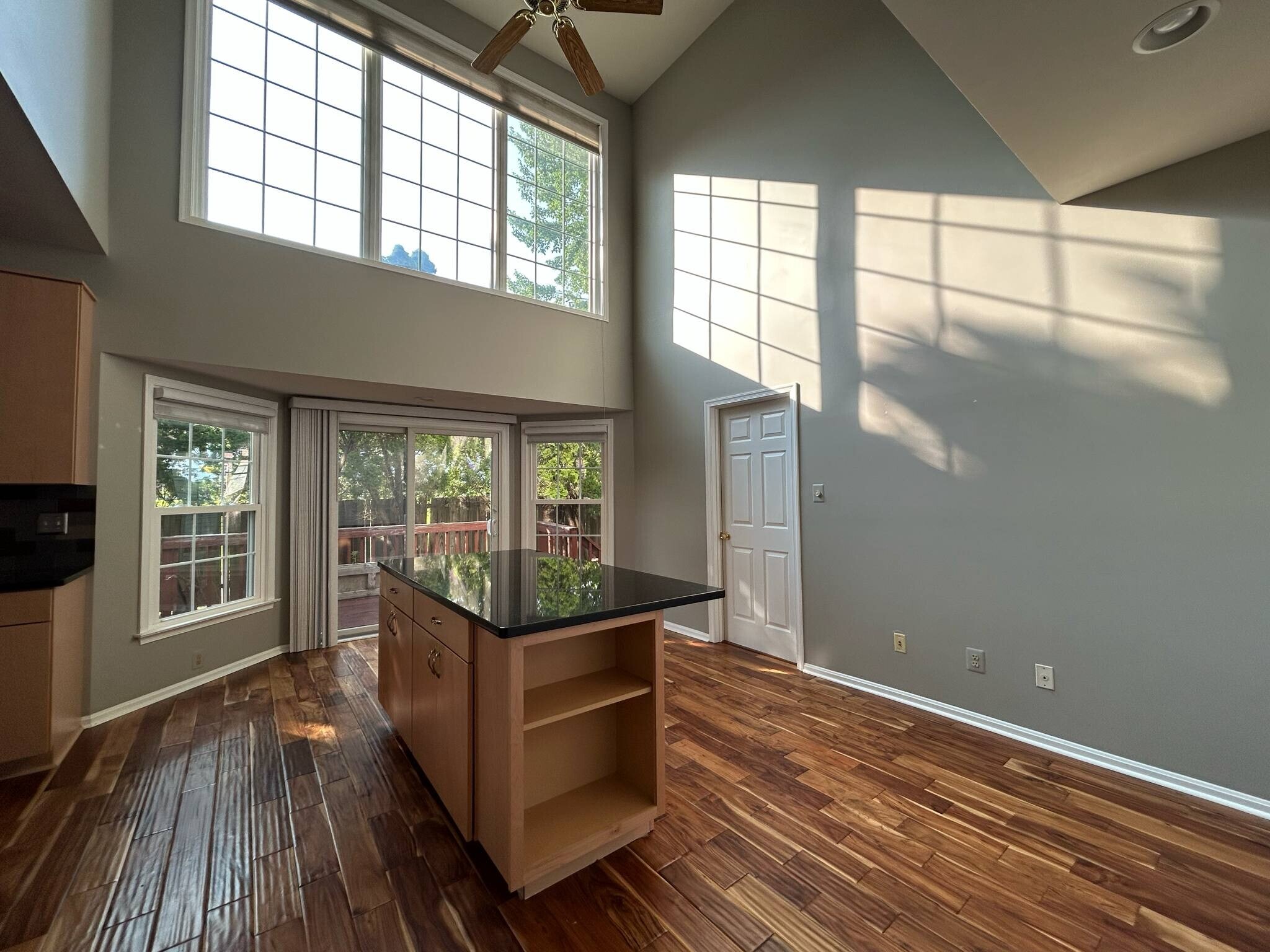 Sunlit common space - 5556 Village Center Dr