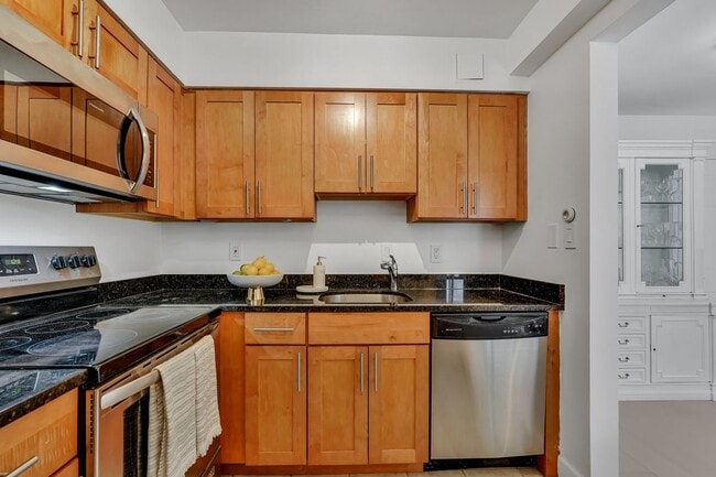 Building Photo - 3401 38th St NW