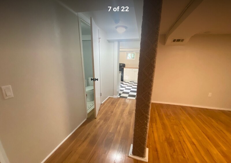 Building Photo - 5522 SE Ramona St