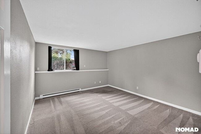 Building Photo - 17403 E Mansfield Ave