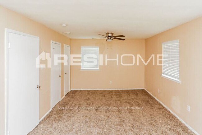 Building Photo - 4232 Tioga Street