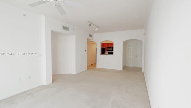 Building Photo - 9172 Collins Ave