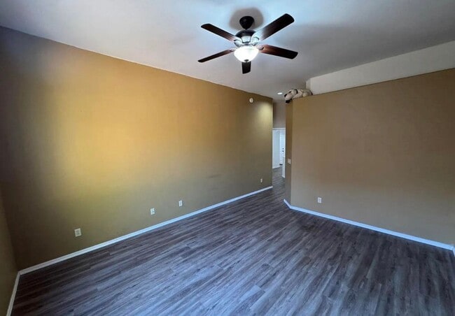 Building Photo - $500.00 OFF MOVE-IN – Sabino Canyon Area | Foothills Living | 3BR Home