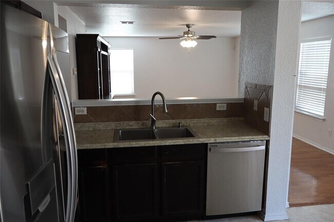 Building Photo - 5204 Mathra Dr