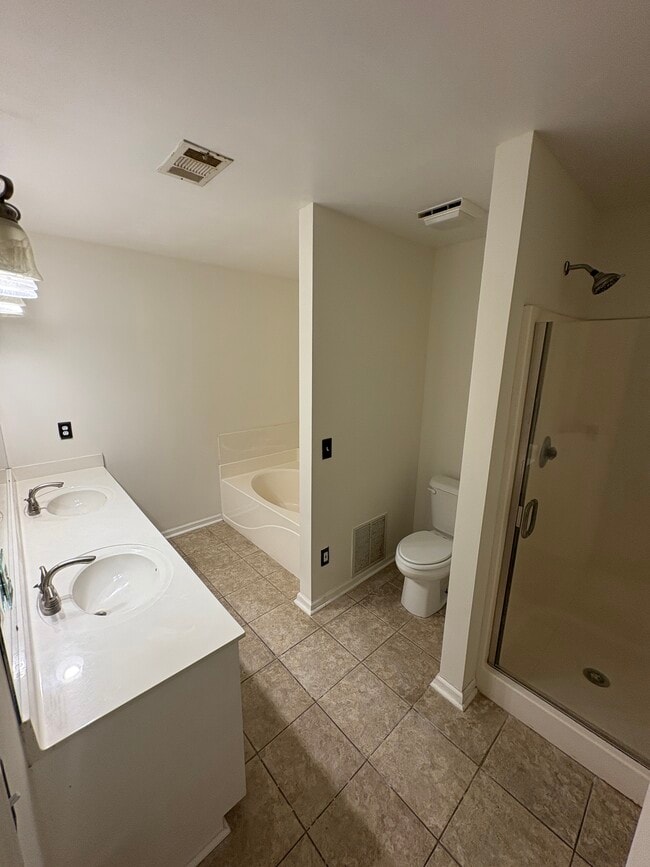 Building Photo - 2636 Boykin Pl