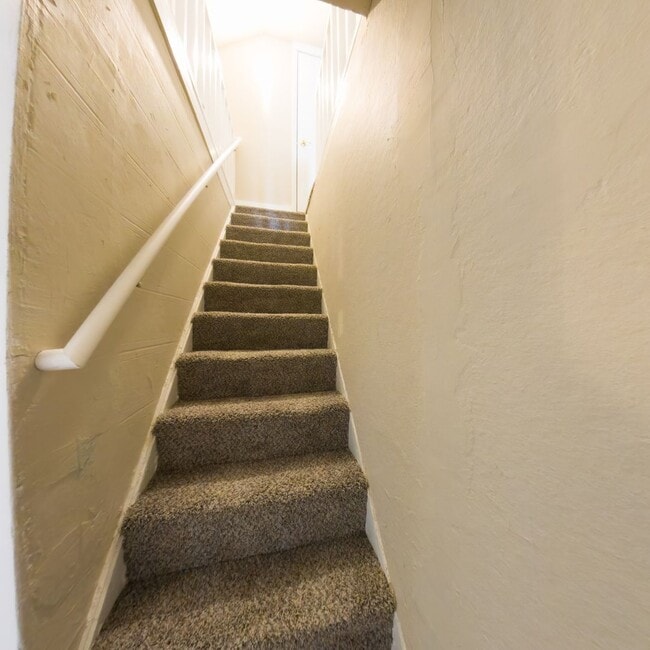 Building Photo - 3 Bedroom 2 Bath Home Conrad Iowa