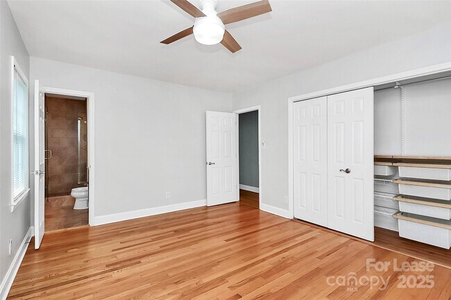 Building Photo - 6908 Lancer Dr