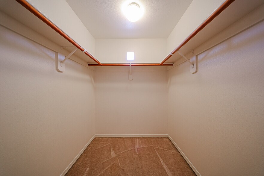 Building Photo - 3221 N 37th St