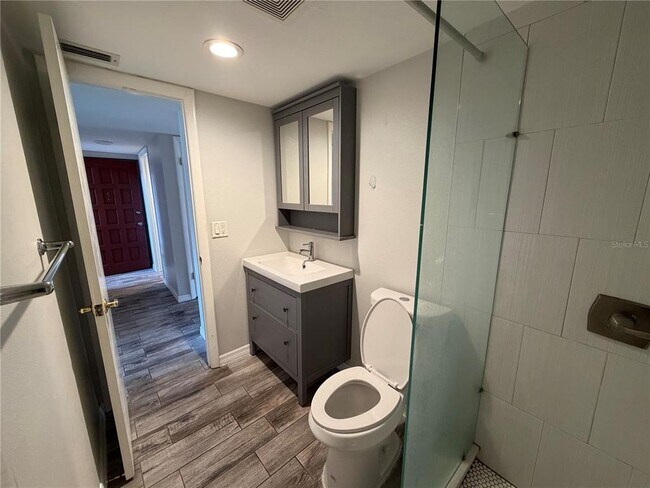 Building Photo - 1167 Calle Del Rey