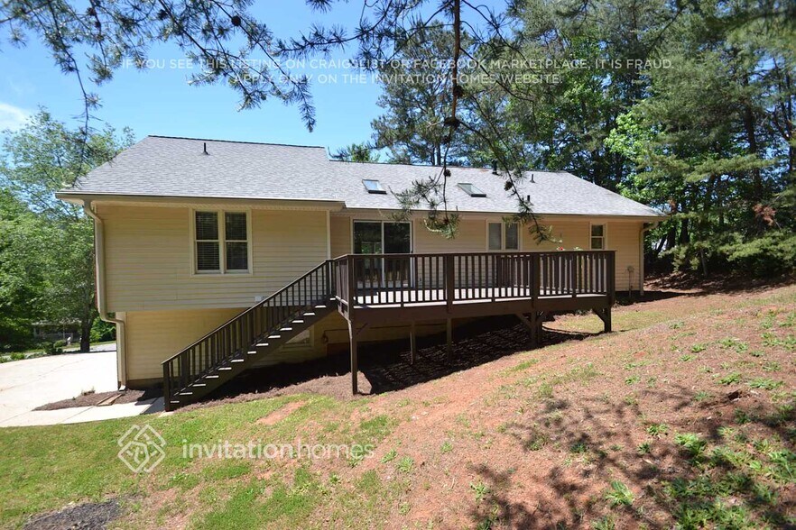 Building Photo - 4932 Falcon Wood Trace NE