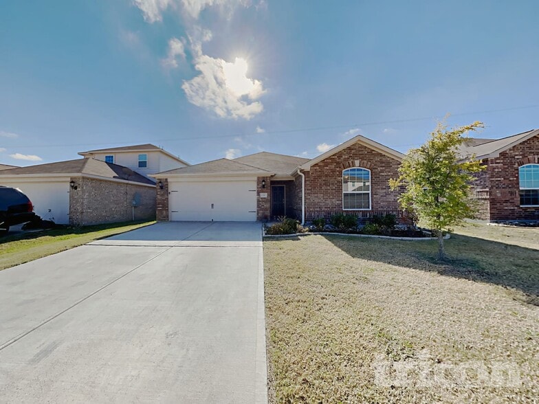 Building Photo - 108 Rushmore Ln