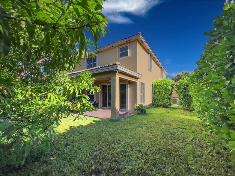 Building Photo - 18672 SW 55th St