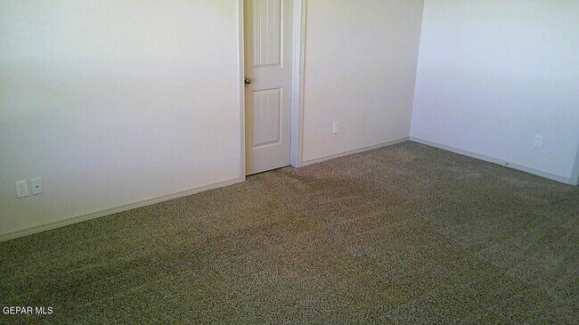 Building Photo - 7441 Norte Mesa Ln