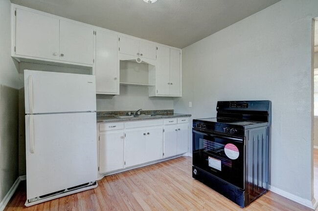 Building Photo - 3 bed 2 bath home in Newalla