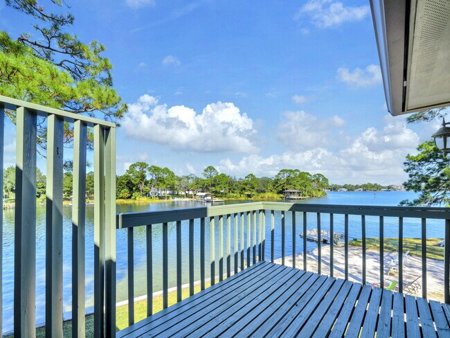 Building Photo - 258 Kidd St