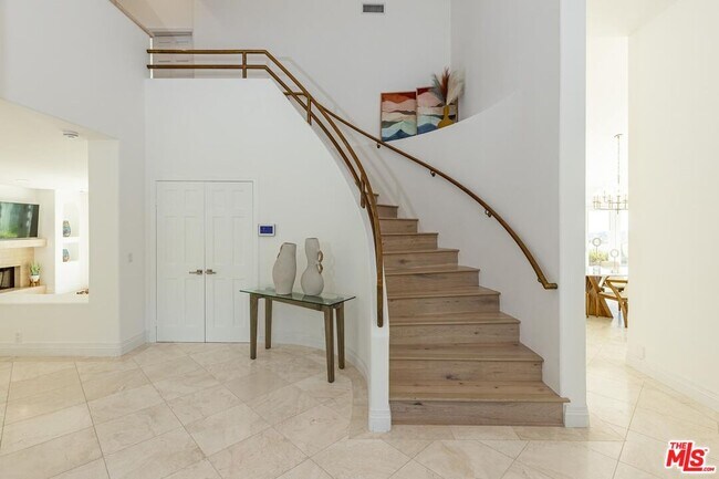 Building Photo - 6358 Ramirez Mesa Dr