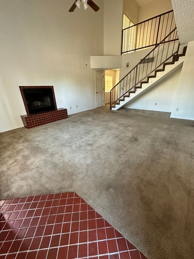 Building Photo - 1200 E River Rd