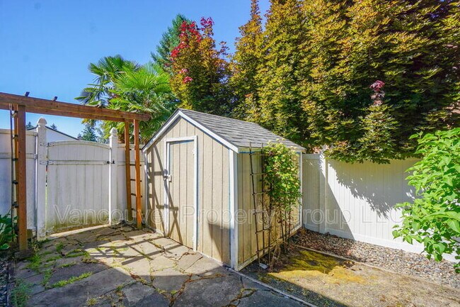 Building Photo - 304 NW 96th St