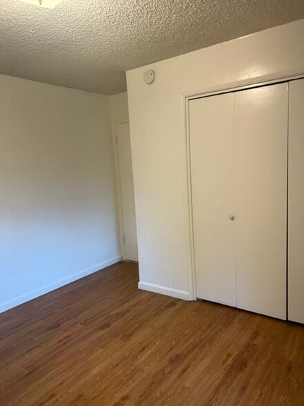 Building Photo - 2616 N Half Moon Dr