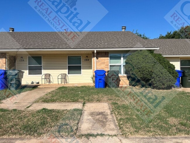 Building Photo - Charming 2 Bedroom Close to Campus