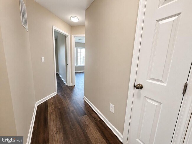 Building Photo - 17 Snead Drive.