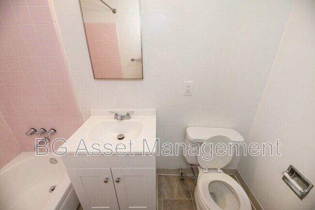 Building Photo - 1746 Kidder Ave