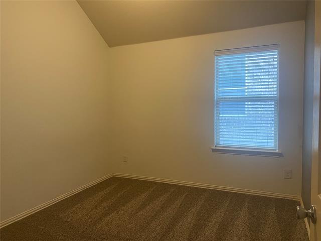 Building Photo - 2712 Lake Ridge Dr