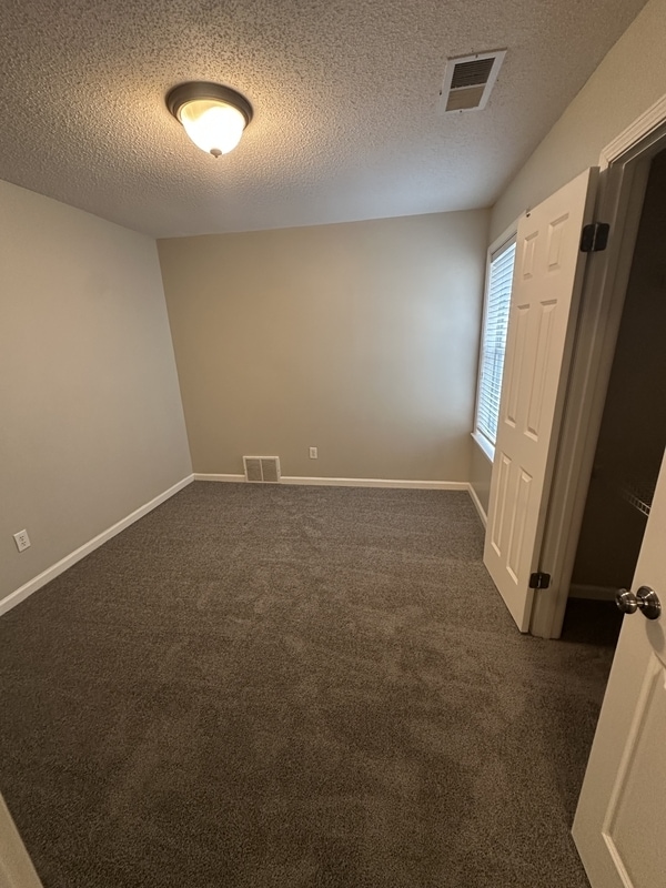 Building Photo - 2178 Berry Bush Ln