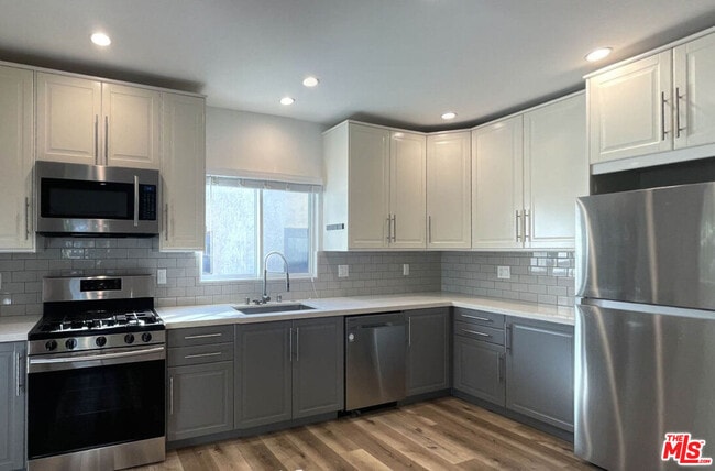 Building Photo - 4274 Elenda St