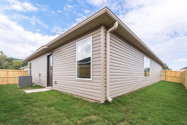 Building Photo - Sleek New Construction in Fayetteville