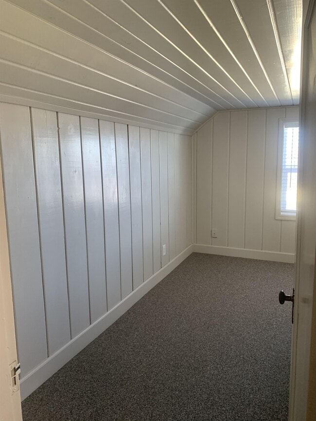 Building Photo - 306 NW 7th St