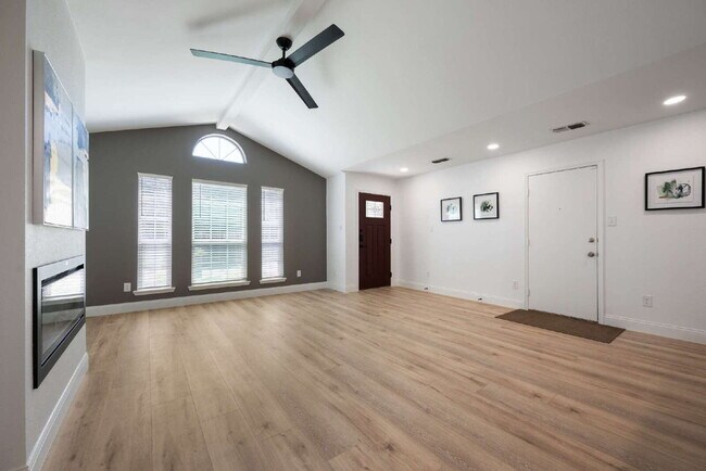 Building Photo - Renovated 3BR | Open Concept | Large Outdoor Space | Keller ISD