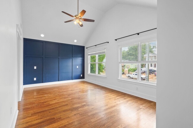 Building Photo - 904 Delmas Ave