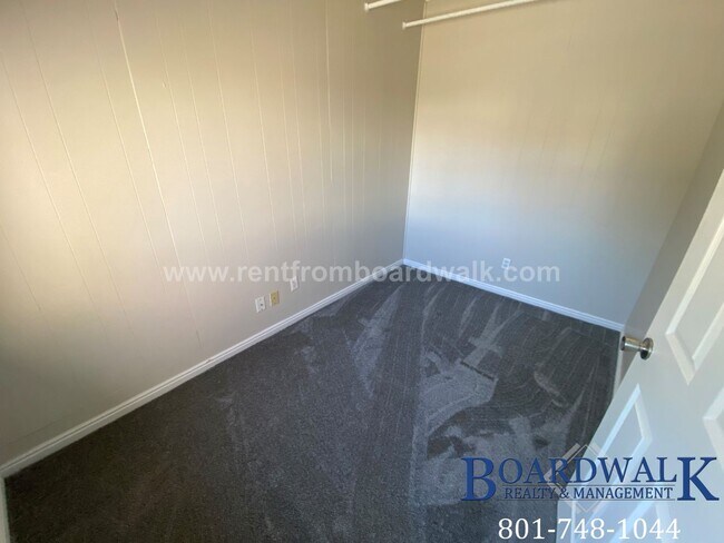Building Photo - 1453 2320 S