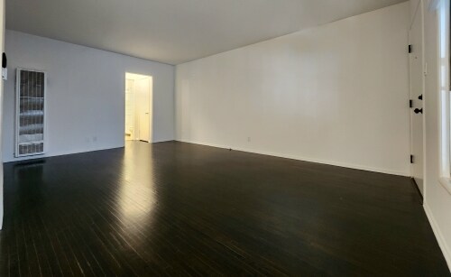 Interior Photo - 1940 Beverly Glen Blvd