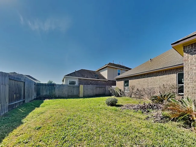 Building Photo - 30811 Academy Trace Dr